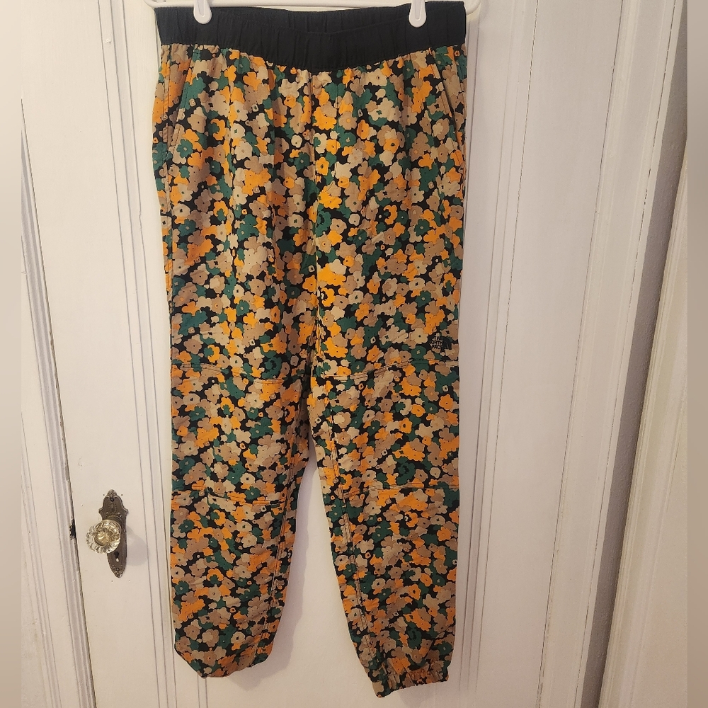 North Face floral jogger, size medium